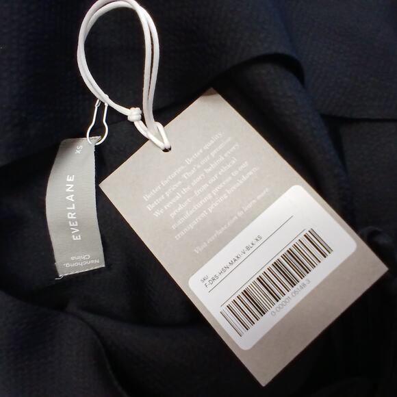 Everlane SZ XS The Satin V-Neck Maxi Dress Black NWT - Picture 7 of 7